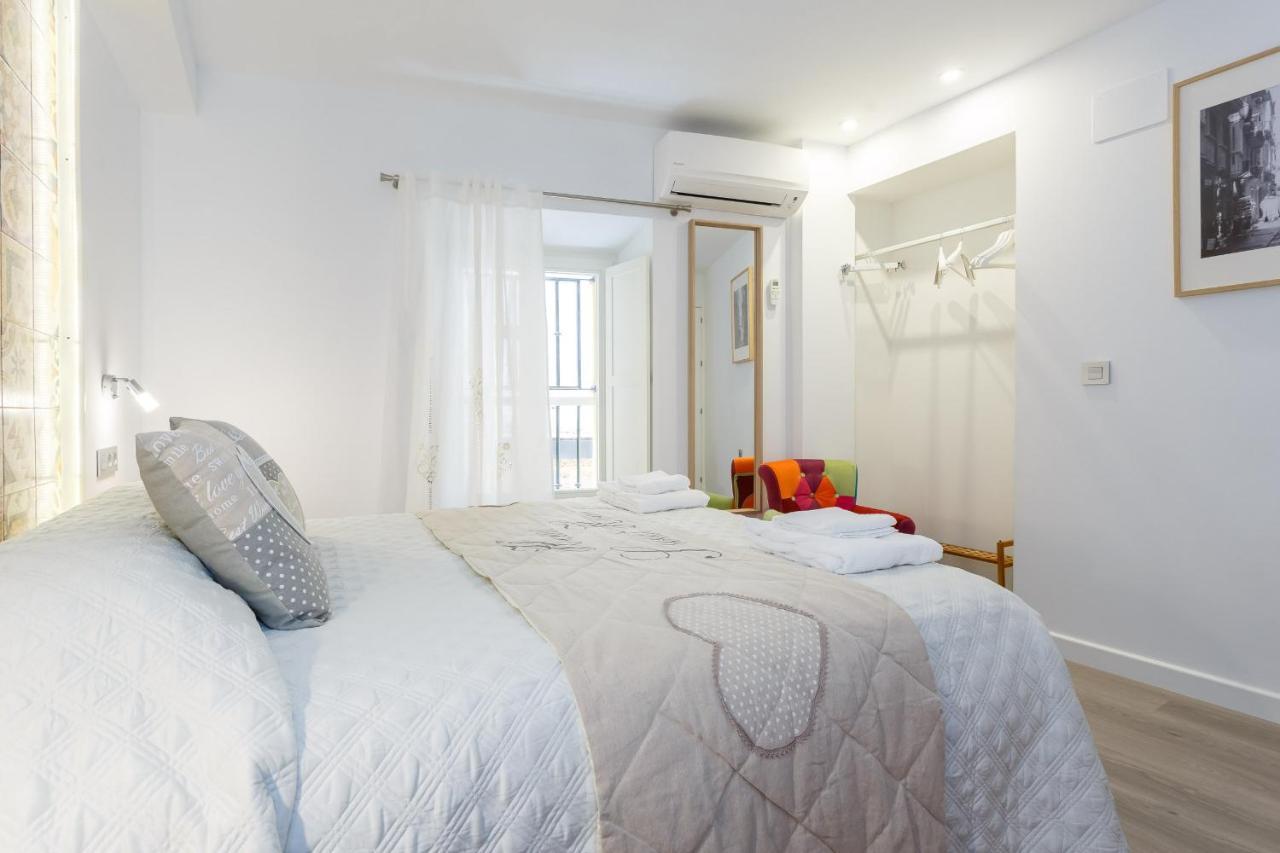 Apartamentos Loto Y Liz By Cadiz4Rentals Extérieur photo